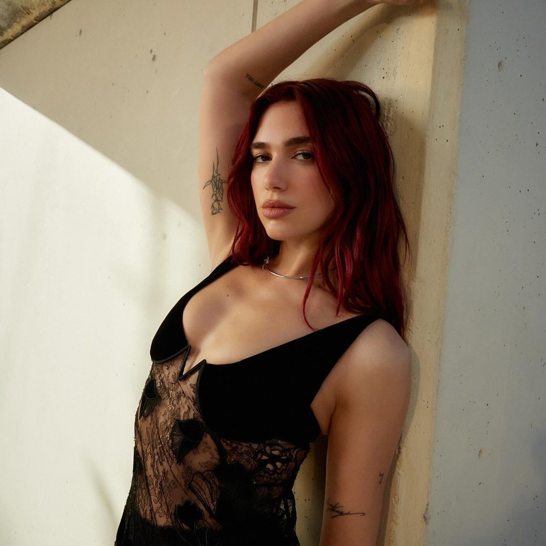 dua-lipa-10.jpg (100 KB)