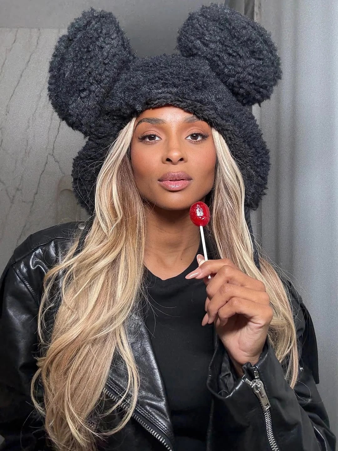 siaraaa.jpg (433 KB)